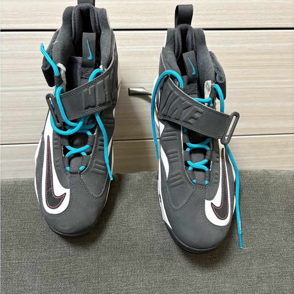 Nike Kids' Black and Teal Sneakers